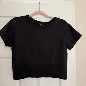 AE OFFLINE Black Cropped stretchy tee size XL